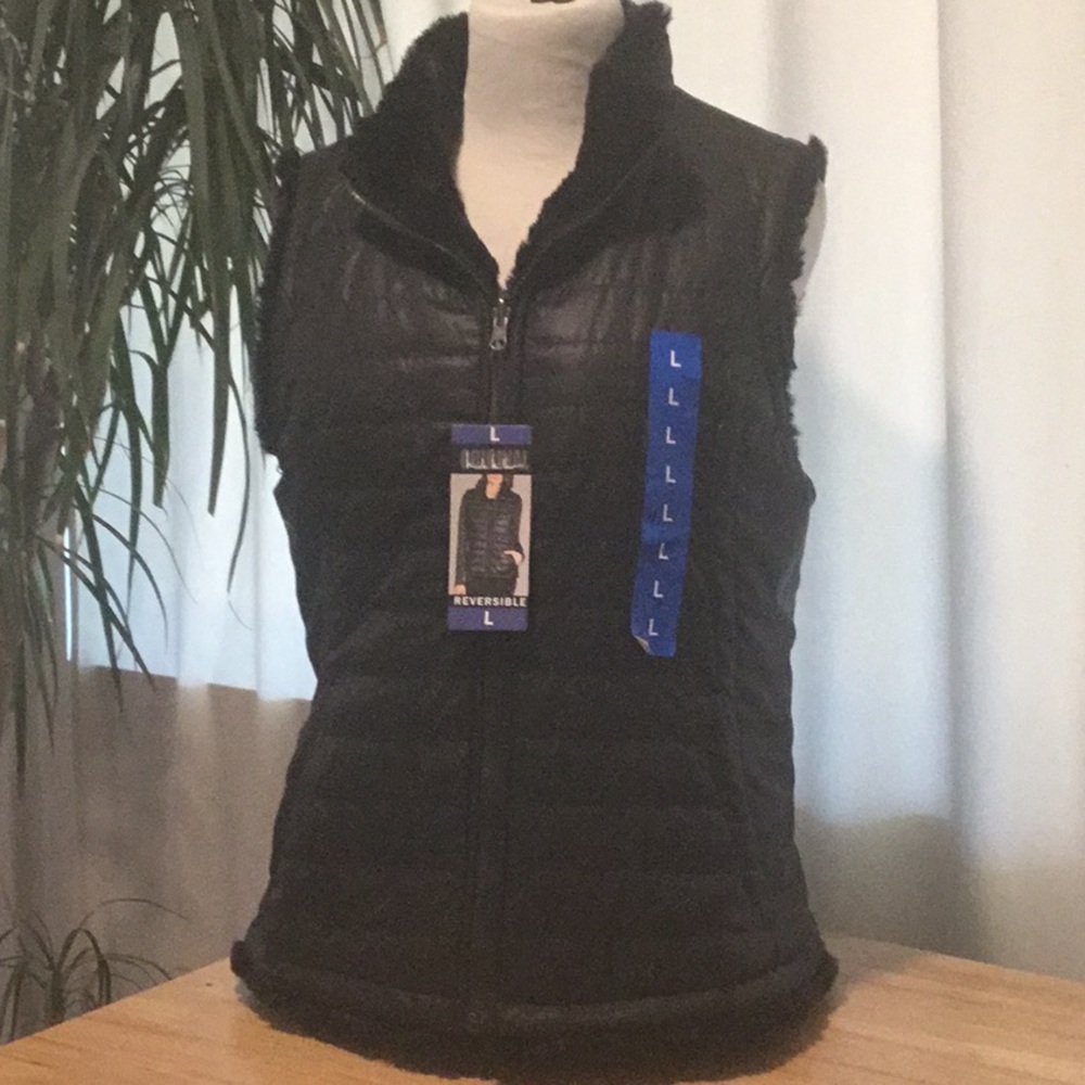 Nicole Miller Women’s Large Black  Reversible Faux Fur/NWT